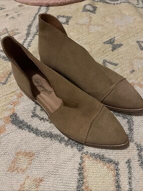 Free People Tan Suede Pointed Royale Flats